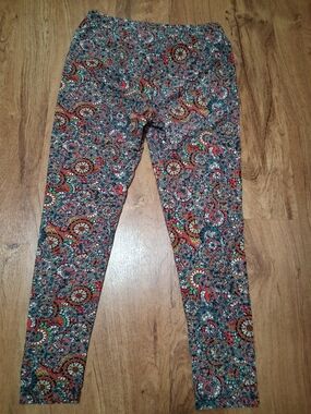 LuLaRoe Black Multi Paisley Print Leggings